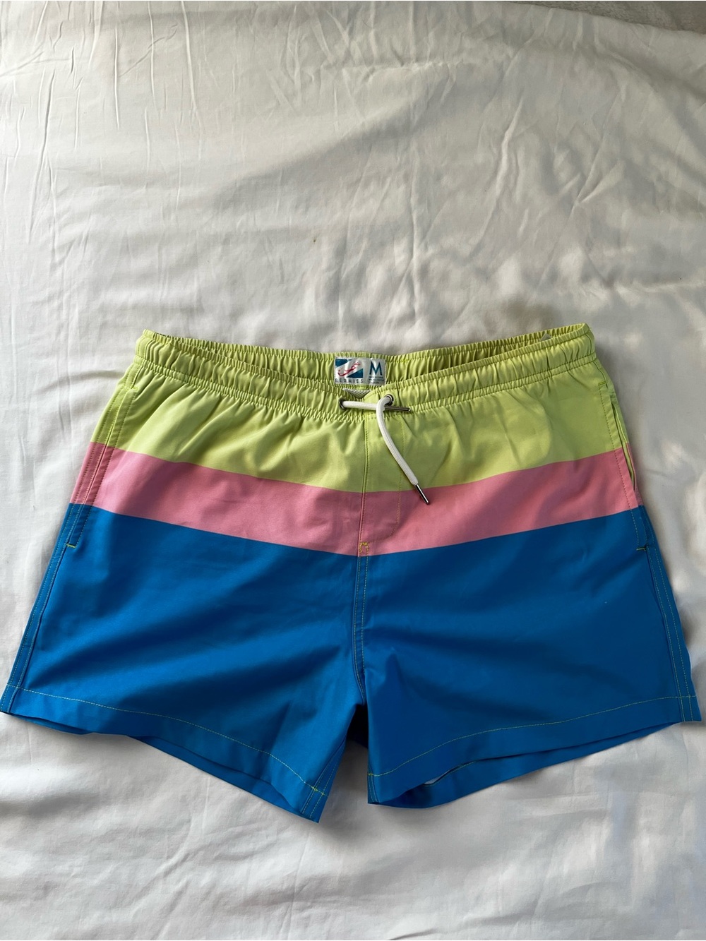 Bermies Swim Trunks Men’s Size M Tropical Beach Vacation Lined Shorts